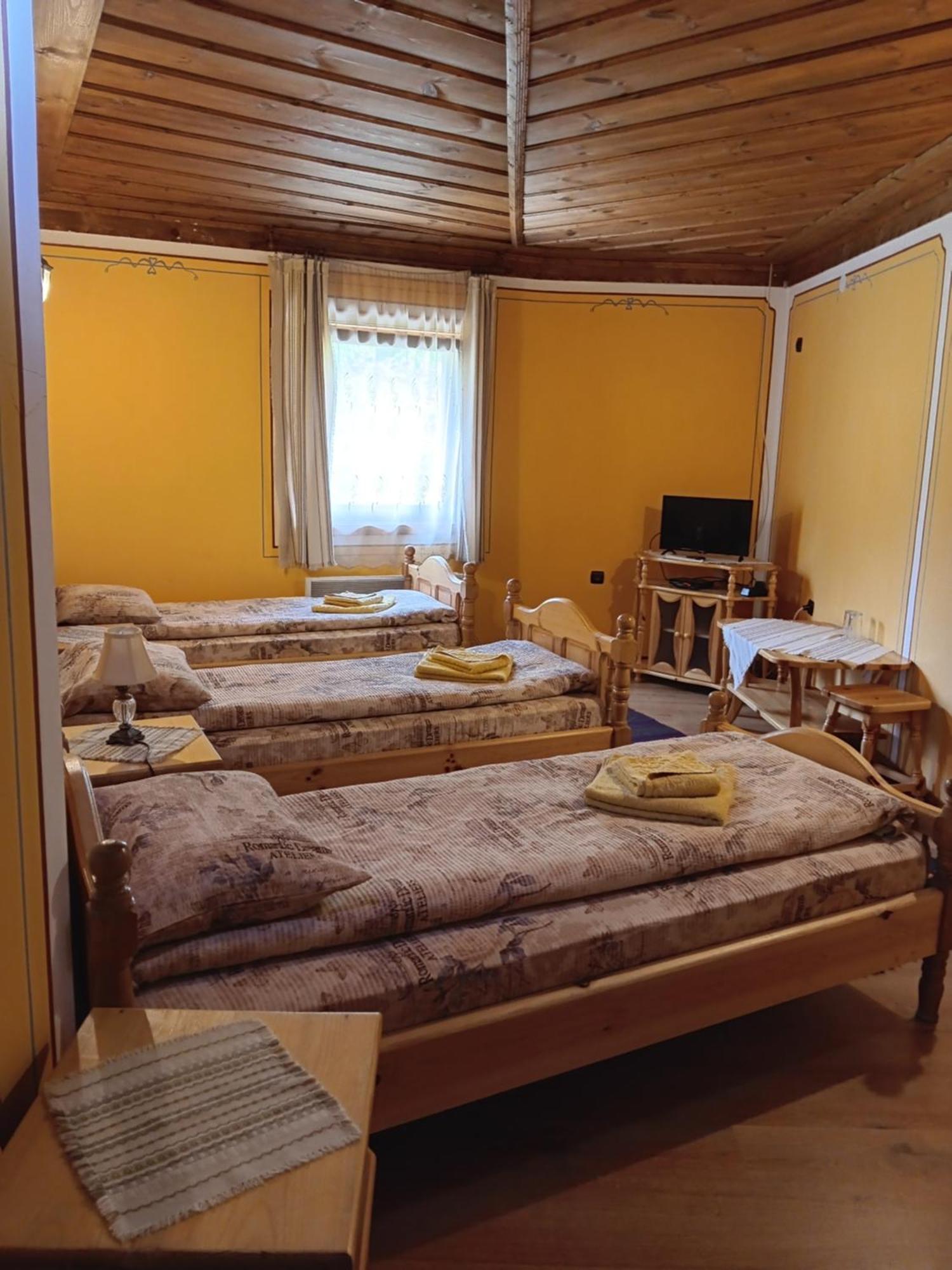 Стаи За Гости Дончо Войвода Koprivshtitsa Exterior foto